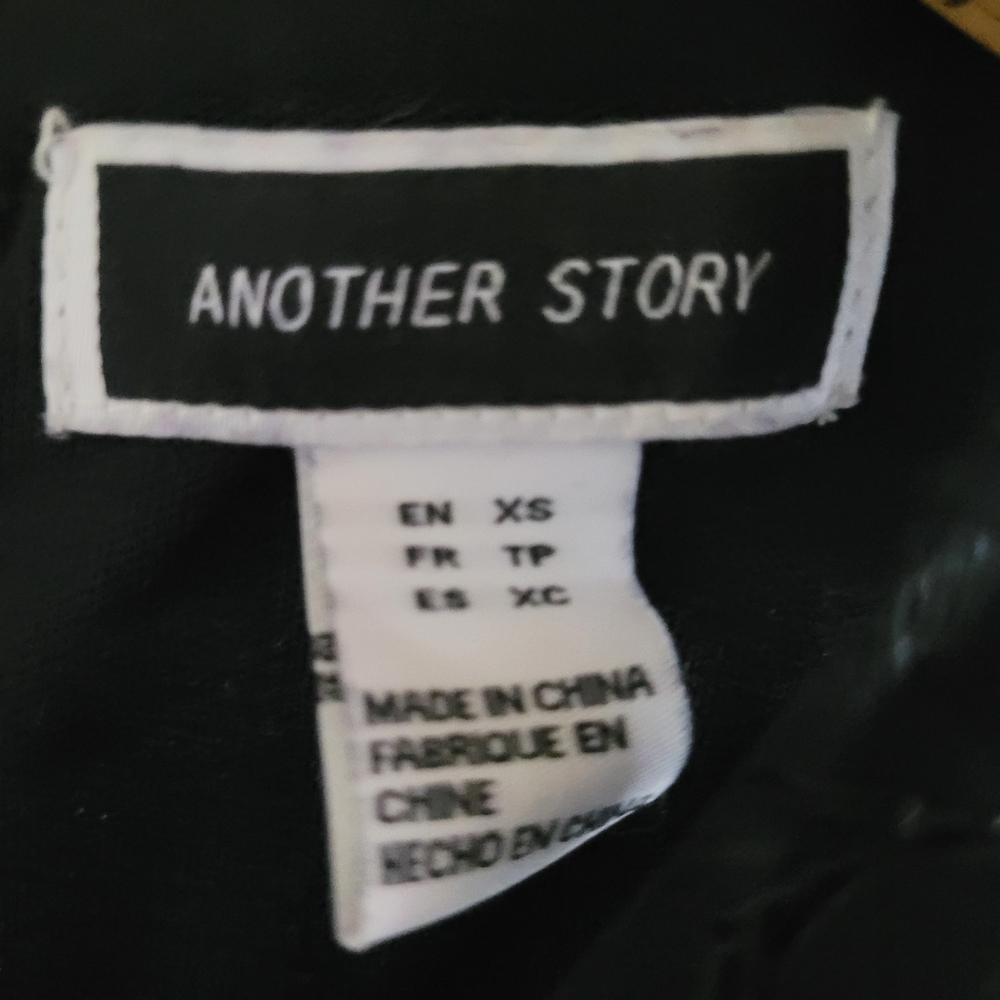 Another Story Skirt Set - Picture 3 of 3